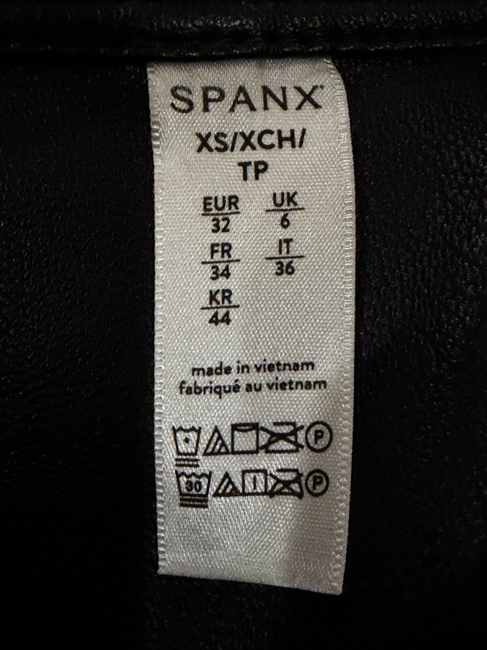 SPANX Black Leather Like Moto Jacket Cropped Zip XS Biker Rocker Edgy - Picture 9 of 13